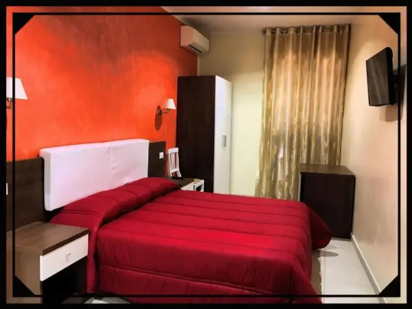Tiburtina Hotel Holiday 5